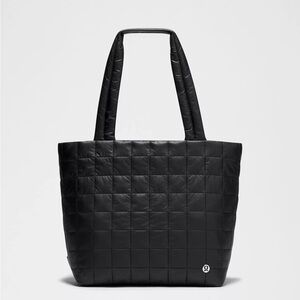 Lululemon Quilted Grid Tote Bag 12L new with tag